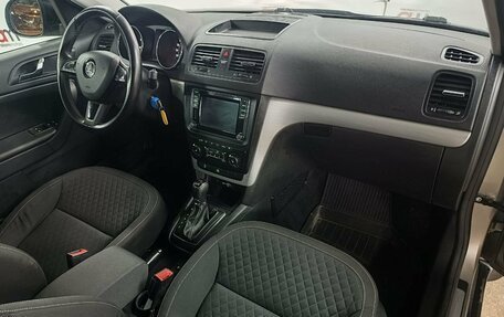 Skoda Yeti I рестайлинг, 2017 год, 1 649 000 рублей, 12 фотография