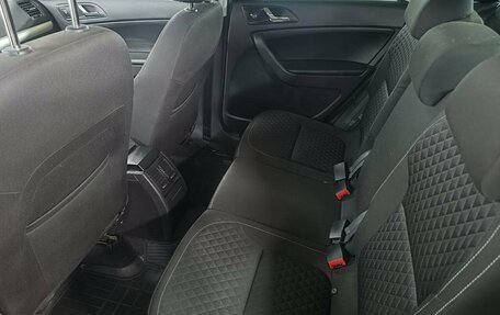 Skoda Yeti I рестайлинг, 2017 год, 1 649 000 рублей, 19 фотография