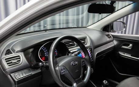 KIA Rio III рестайлинг, 2016 год, 999 000 рублей, 10 фотография