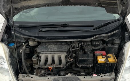 Honda Fit Shuttle I рестайлинг, 2011 год, 750 000 рублей, 30 фотография