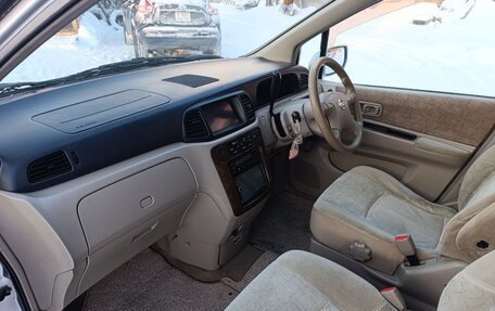 Nissan Liberty, 2001 год, 390 000 рублей, 8 фотография