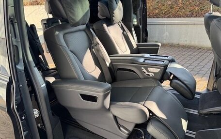 Mercedes-Benz V-Класс, 2024 год, 16 490 000 рублей, 9 фотография