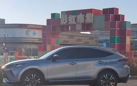 Toyota Venza, 2022 год, 4 125 000 рублей, 5 фотография