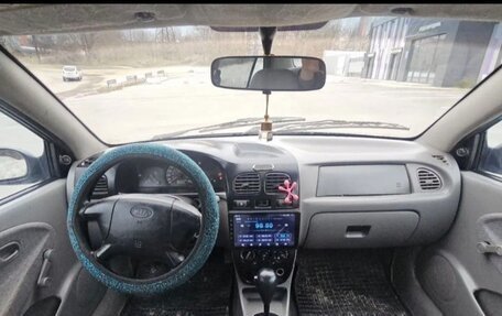 KIA Rio II, 2000 год, 230 000 рублей, 7 фотография