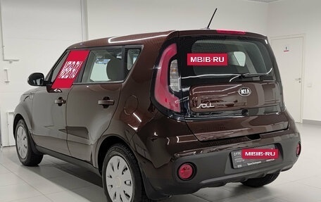 KIA Soul II рестайлинг, 2017 год, 1 665 000 рублей, 8 фотография