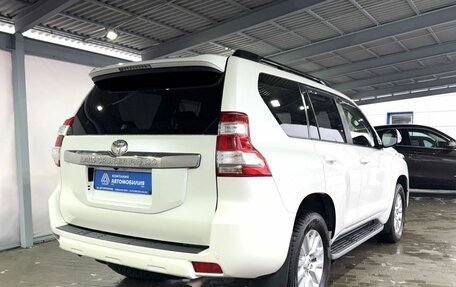 Toyota Land Cruiser Prado 150 рестайлинг 2, 2017 год, 4 999 000 рублей, 5 фотография