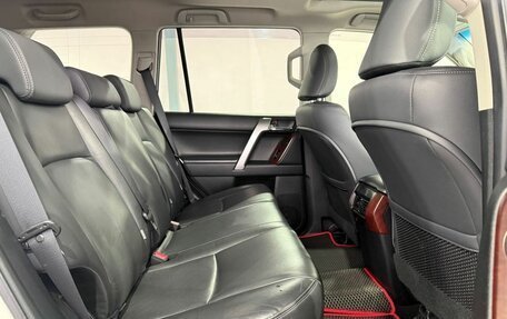 Toyota Land Cruiser Prado 150 рестайлинг 2, 2017 год, 4 999 000 рублей, 12 фотография