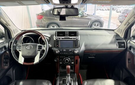 Toyota Land Cruiser Prado 150 рестайлинг 2, 2017 год, 4 999 000 рублей, 10 фотография