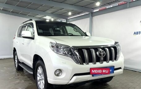 Toyota Land Cruiser Prado 150 рестайлинг 2, 2017 год, 4 999 000 рублей, 7 фотография