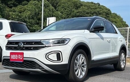 Volkswagen T-Roc I, 2022 год, 1 300 000 рублей, 1 фотография