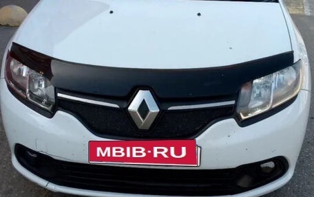 Renault Logan II, 2017 год, 550 000 рублей, 1 фотография