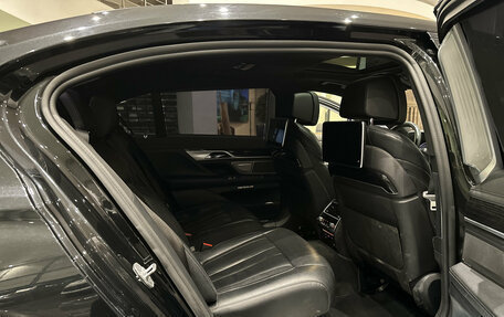 BMW 7 серия, 2019 год, 7 499 000 рублей, 15 фотография