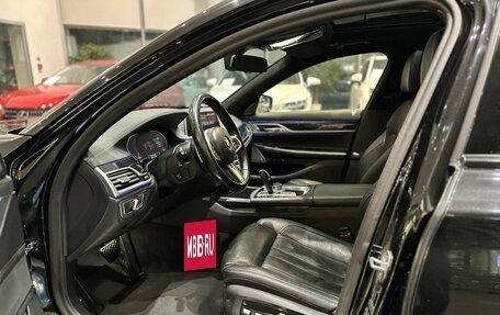 BMW 7 серия, 2019 год, 7 499 000 рублей, 20 фотография