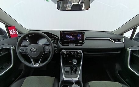 Toyota RAV4, 2025 год, 4 360 000 рублей, 12 фотография