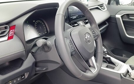 Toyota RAV4, 2025 год, 4 360 000 рублей, 9 фотография