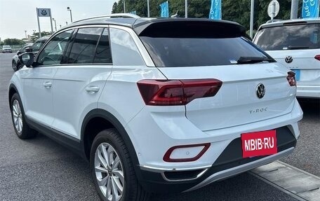 Volkswagen T-Roc I, 2022 год, 1 300 000 рублей, 5 фотография