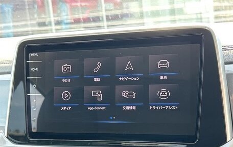 Volkswagen T-Roc I, 2022 год, 1 300 000 рублей, 9 фотография