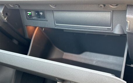 Volkswagen T-Roc I, 2022 год, 1 300 000 рублей, 19 фотография