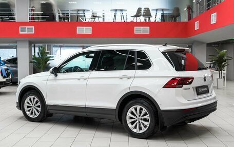 Volkswagen Tiguan II, 2017 год, 1 790 000 рублей, 4 фотография