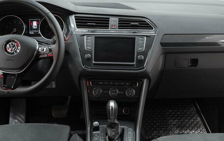 Volkswagen Tiguan II, 2017 год, 1 790 000 рублей, 12 фотография