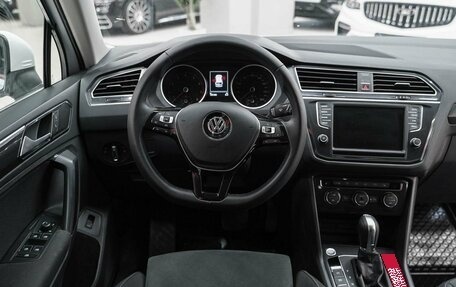 Volkswagen Tiguan II, 2017 год, 1 790 000 рублей, 13 фотография