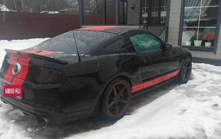 Ford Mustang VI рестайлинг, 2009 год, 3 050 000 рублей, 4 фотография