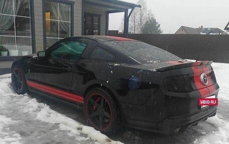 Ford Mustang VI рестайлинг, 2009 год, 3 050 000 рублей, 11 фотография