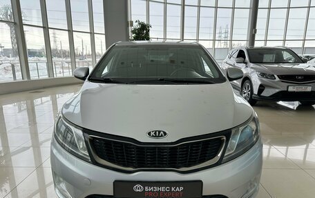 KIA Rio III рестайлинг, 2012 год, 688 000 рублей, 2 фотография