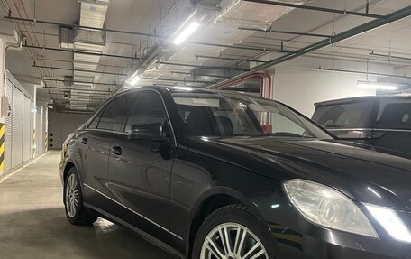 Mercedes-Benz E-Класс, 2010 год, 1 600 000 рублей, 5 фотография