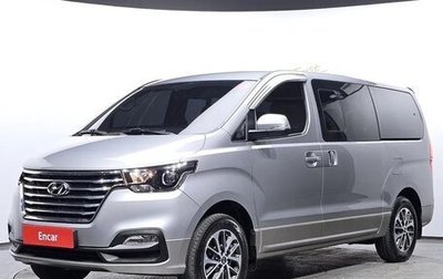 Hyundai Grand Starex Grand Starex I рестайлинг 2, 2020 год, 3 200 000 рублей, 1 фотография
