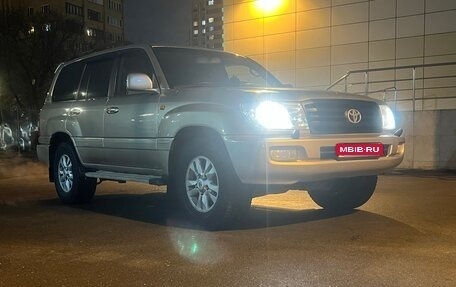 Toyota Land Cruiser 100 рестайлинг 2, 2003 год, 1 380 000 рублей, 4 фотография