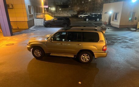 Toyota Land Cruiser 100 рестайлинг 2, 2003 год, 1 380 000 рублей, 5 фотография