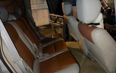 Toyota Land Cruiser 100 рестайлинг 2, 2003 год, 1 380 000 рублей, 17 фотография