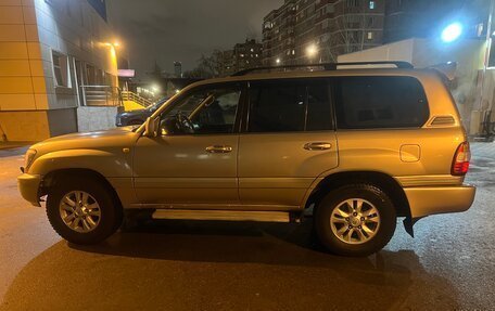 Toyota Land Cruiser 100 рестайлинг 2, 2003 год, 1 380 000 рублей, 24 фотография