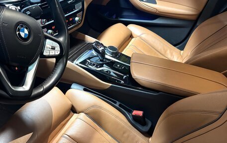 BMW 5 серия, 2021 год, 4 550 000 рублей, 11 фотография