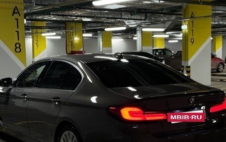 BMW 5 серия, 2021 год, 4 550 000 рублей, 2 фотография