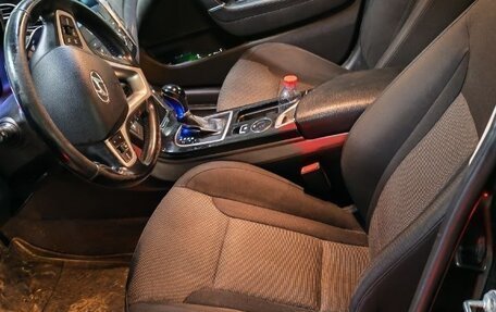 Hyundai i40 I рестайлинг, 2014 год, 900 000 рублей, 15 фотография