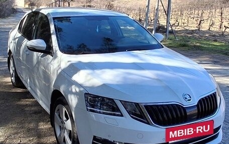 Skoda Octavia, 2018 год, 1 990 000 рублей, 4 фотография