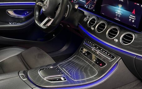 Mercedes-Benz E-Класс, 2022 год, 4 800 000 рублей, 6 фотография