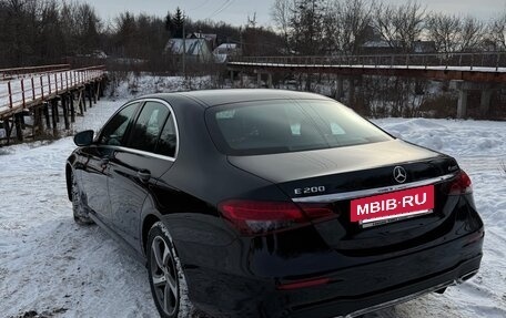 Mercedes-Benz E-Класс, 2022 год, 4 800 000 рублей, 13 фотография