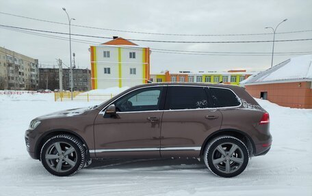 Volkswagen Touareg III, 2011 год, 1 950 000 рублей, 3 фотография