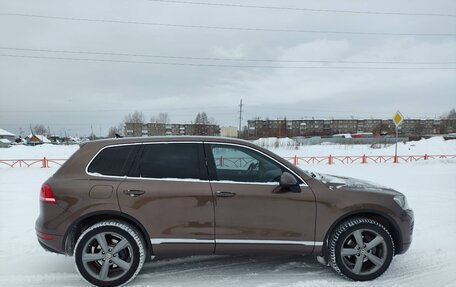 Volkswagen Touareg III, 2011 год, 1 950 000 рублей, 7 фотография