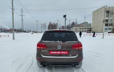 Volkswagen Touareg III, 2011 год, 1 950 000 рублей, 5 фотография