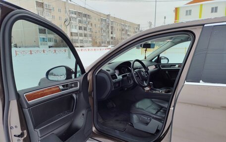 Volkswagen Touareg III, 2011 год, 1 950 000 рублей, 9 фотография