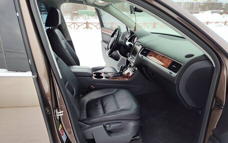 Volkswagen Touareg III, 2011 год, 1 950 000 рублей, 16 фотография