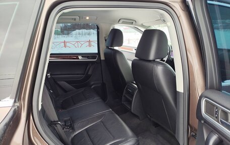 Volkswagen Touareg III, 2011 год, 1 950 000 рублей, 18 фотография