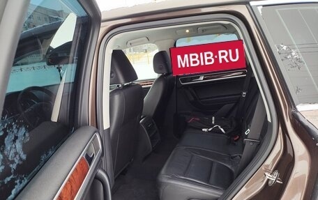 Volkswagen Touareg III, 2011 год, 1 950 000 рублей, 20 фотография