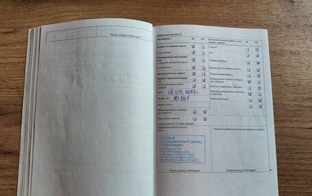 Volkswagen Touareg III, 2011 год, 1 950 000 рублей, 34 фотография