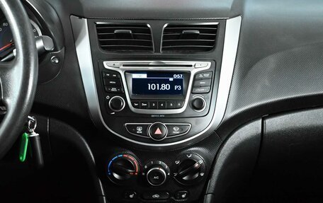 Hyundai Solaris II рестайлинг, 2015 год, 975 000 рублей, 14 фотография