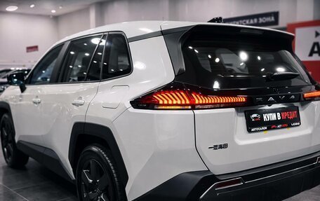 Toyota RAV4, 2025 год, 4 590 000 рублей, 2 фотография